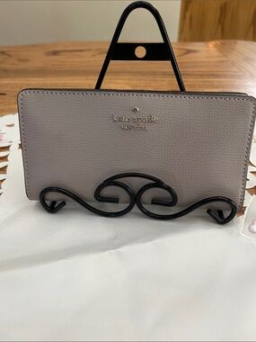 kate spade Leather Continental Wallet in Light Taupe